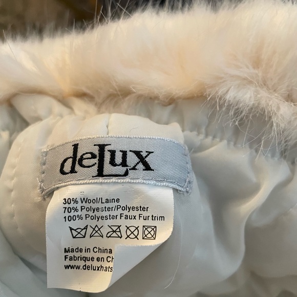 Furry hat/toque - Picture 4 of 6